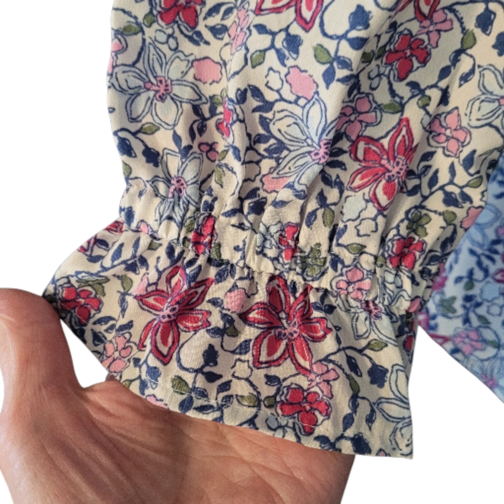 Vineyard Vines ruffled floral top - XS.         D15 - Picture 2 of 7